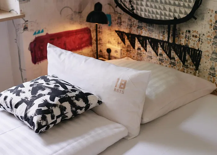 18Arts Hotel