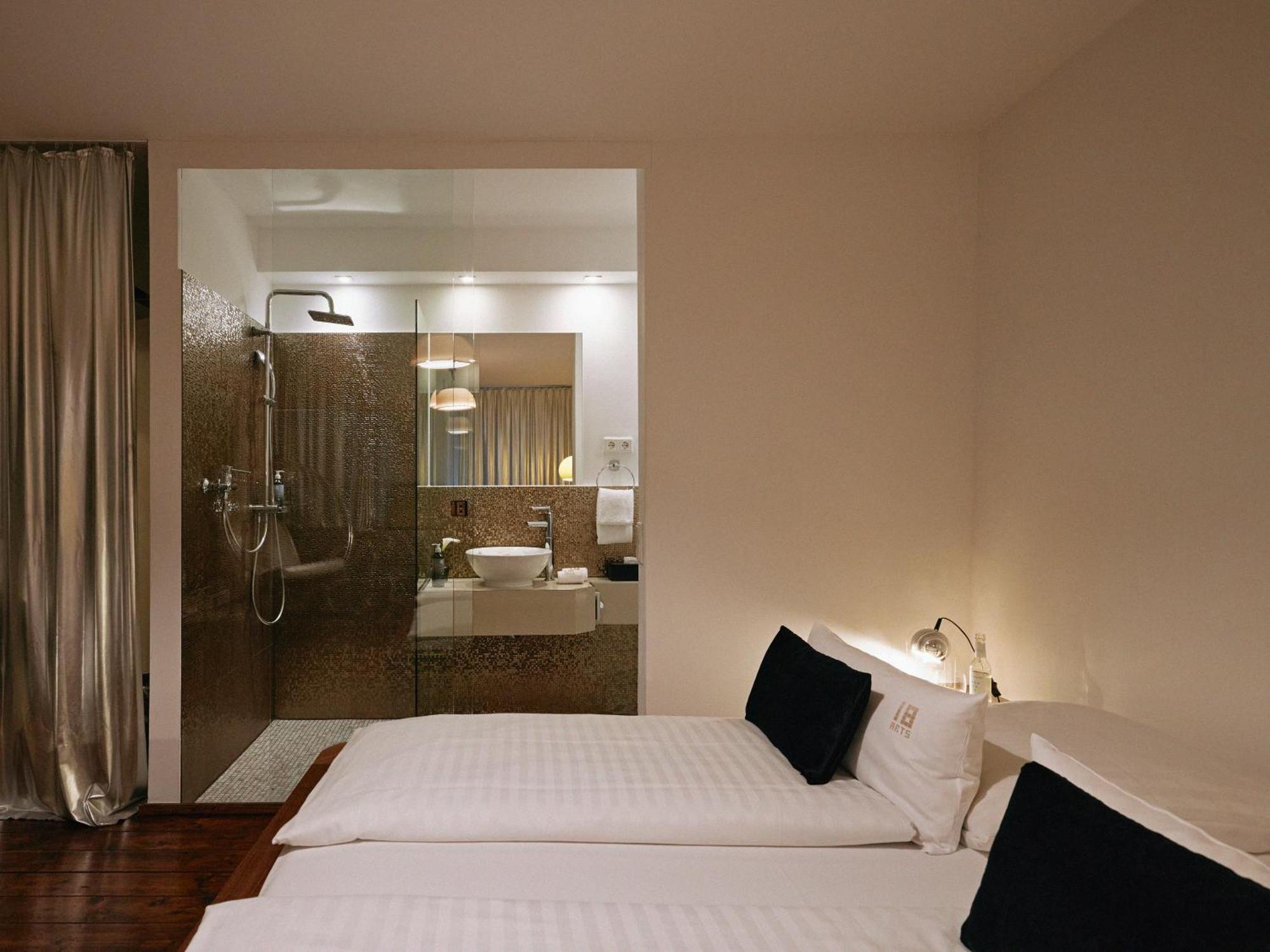 Hotel 18arts